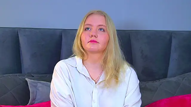 Snapshot of EmilyEvanse chatting on 12-01-25, 06:29 EmilyEvanse online show from 12-01-25, 06:29