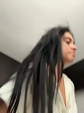 Miia moonn online show from 01-08-26, 12:29