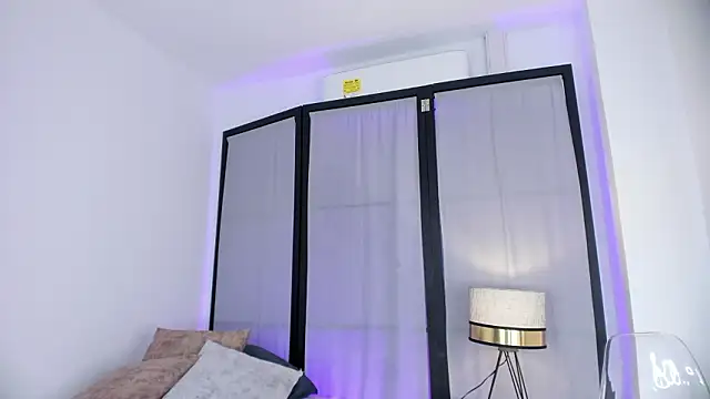 niicole steele  online show from 01-16-26, 08:02