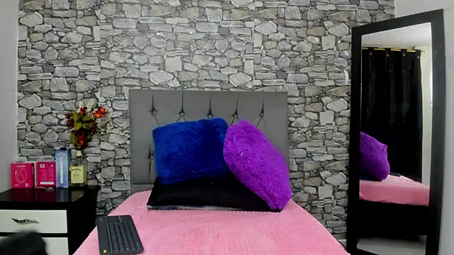 Snapshot of angel_pink7 chatting on 11-27-25, 07:38 angel pink7 online show from 11-27-25, 07:38