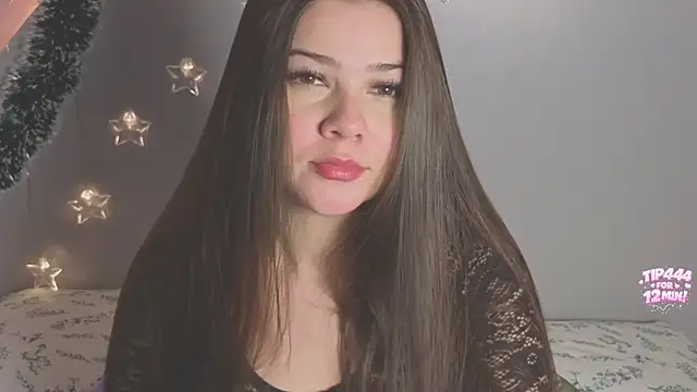 amyvans  online show from 12-23-25, 01:03