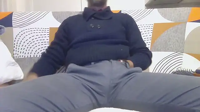 Snapshot of Eroshotlicker chatting on 12-14-25, 08:57 Eroshotlicker online show from 12-14-25, 08:57