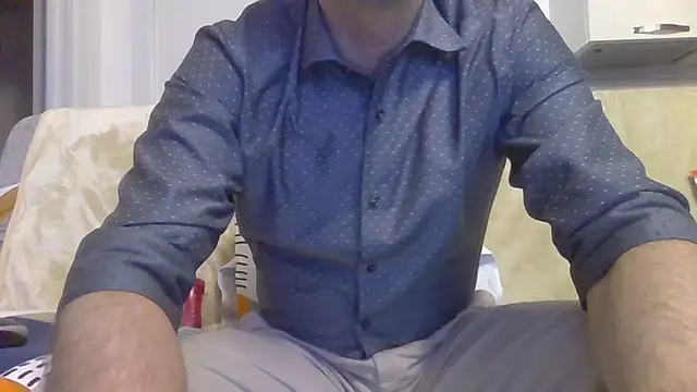 Snapshot of Eroshotlicker chatting on 04-27-26, 09:24 Eroshotlicker online show from 04-27-26, 09:24