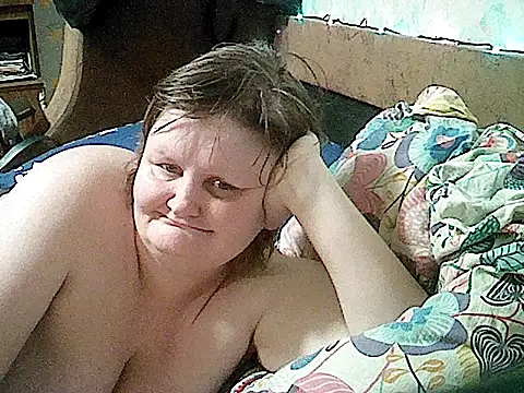 Snapshot of natalya4312 chatting on 12-14-25, 05:29 natalya4312 online show from 12-14-25, 05:29