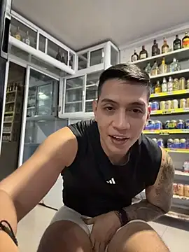 OliverWest04 online show from 04-21-26, 10:34