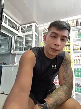 Snapshot of OliverWest04 chatting on 05-09-26, 04:56 OliverWest04 online show from 05-09-26, 04:56