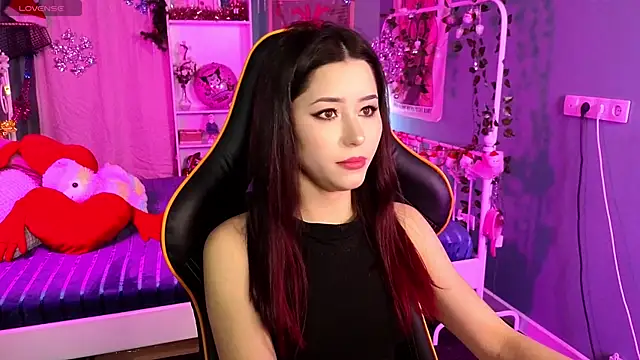 RedMidnight online show from 12-21-25, 09:00