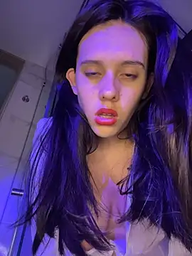 Samantafoxx  online show from 12-18-25, 12:49