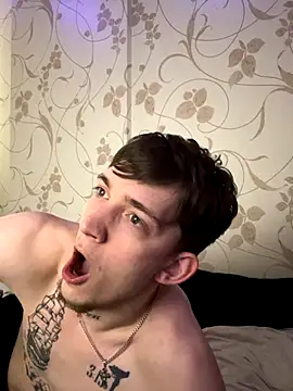 Snapshot of Rabizoon chatting on 11-26-25, 04:02 Rabizoon online show from 11-26-25, 04:02