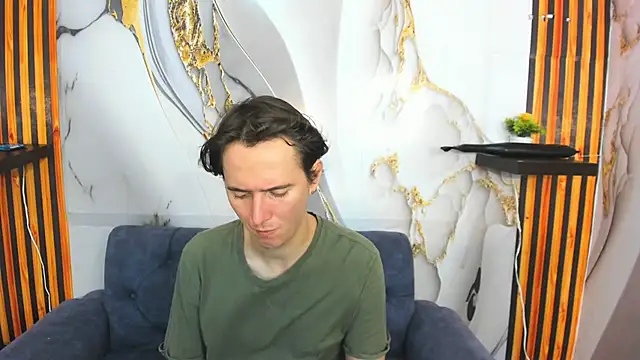 Aaron LatinMen2 online show from 11-30-25, 08:02