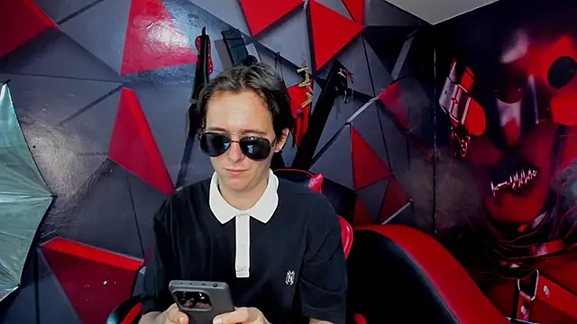 Aaron LatinMen2 online show from 12-16-25, 08:47