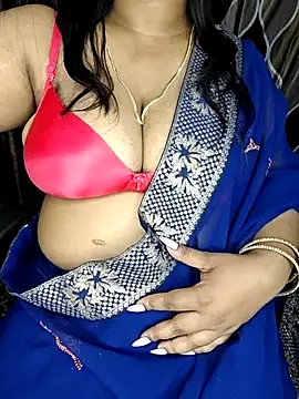 Snapshot of Curvy_Pooja chatting on 05-05-26, 06:16 Curvy Pooja online show from 05-05-26, 06:16