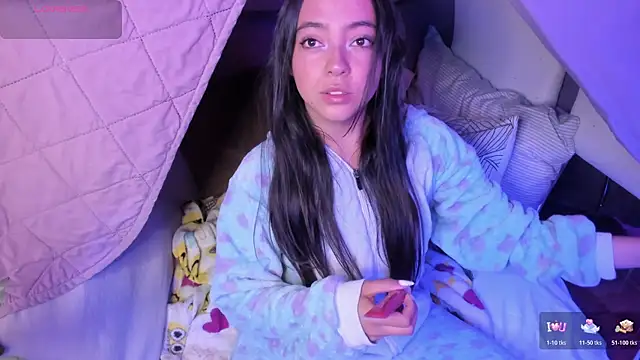 Laraa Rouss  online show from 12-03-25, 03:47