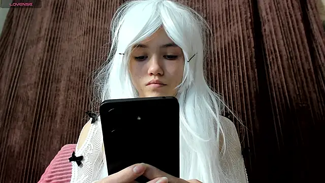 MissKotomissCat online show from 11-30-25, 04:55