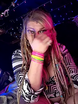 Horny hippie online show from 10-28-25, 10:34