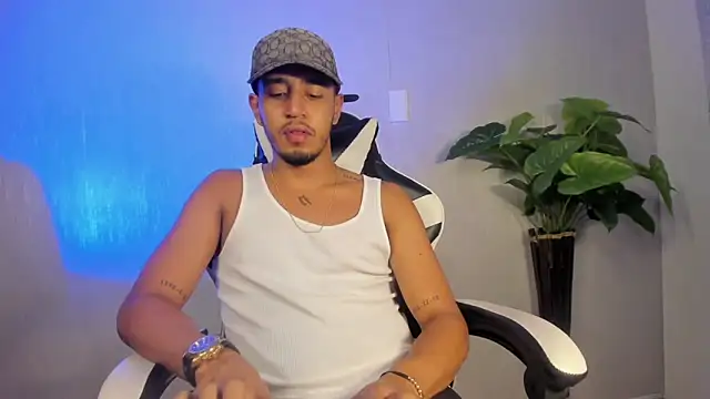 Brand Collins online show from 12-19-25, 09:38