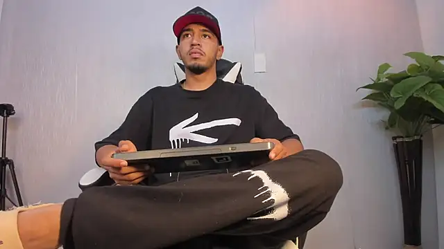 Brand Collins online show from 01-06-26, 08:01