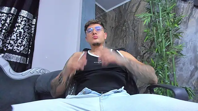 ArturFrostt online show from 12-05-25, 11:19