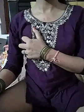 Snapshot of RASHMI_SHARMA9 chatting on 07-14-26, 05:51 RASHMI SHARMA9 online show from 07-14-26, 05:51
