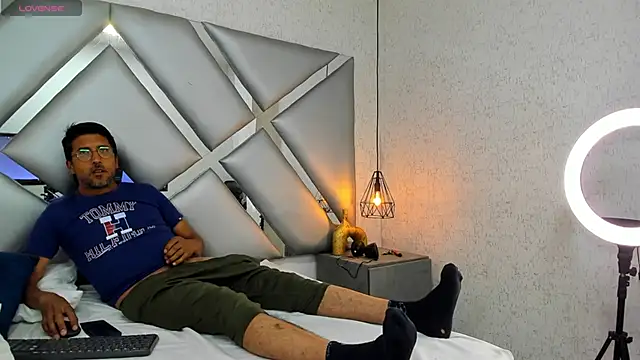 DANIDICK VC online show from 11-26-25, 12:17