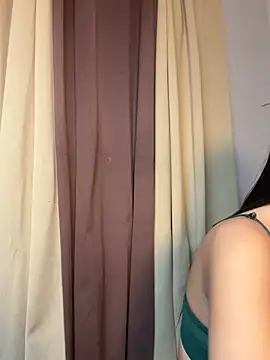 Snapshot of Diannellove chatting on 07-11-26, 04:32 Diannellove online show from 07-11-26, 04:32