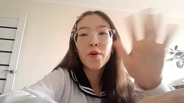 Snapshot of MollyTiger chatting on 12-02-25, 05:35 MollyTiger online show from 12-02-25, 05:35