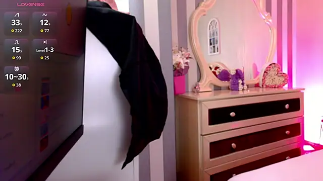 LollyLips  online show from 04-07-26, 05:13