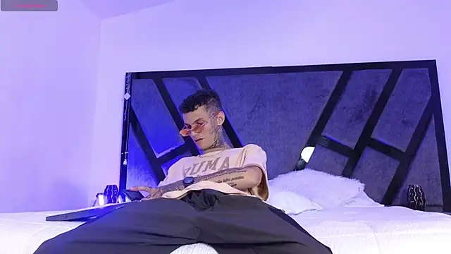 Paulo 527 online show from 04-09-26, 04:45