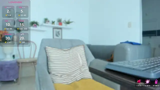 molly littlee online show from 12-05-25, 04:58