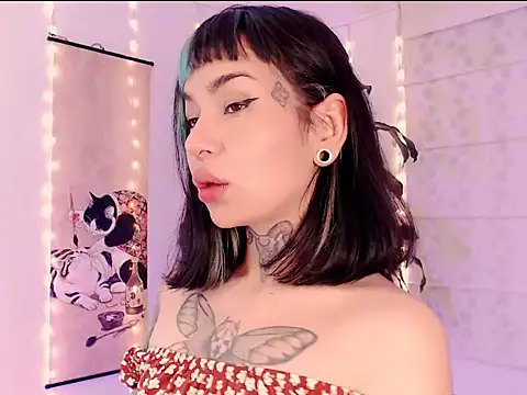 justmartina  online show from 02-25-26, 12:53