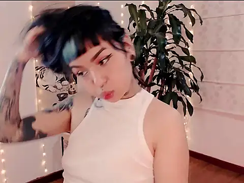 justmartina  online show from 03-01-26, 02:13