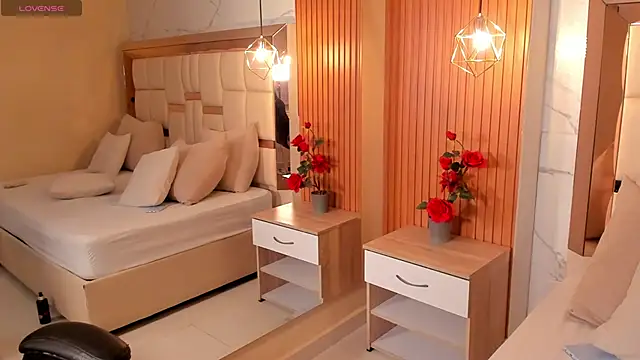 Snapshot of samantha_quinnn chatting on 12-22-25, 08:44 samantha quinnn online show from 12-22-25, 08:44