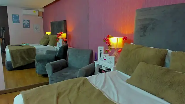 ArianaRosee  online show from 03-06-26, 02:46