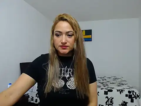 Snapshot of ximenaxcite19 chatting on 11-27-25, 11:45 ximenaxcite19 online show from 11-27-25, 11:45