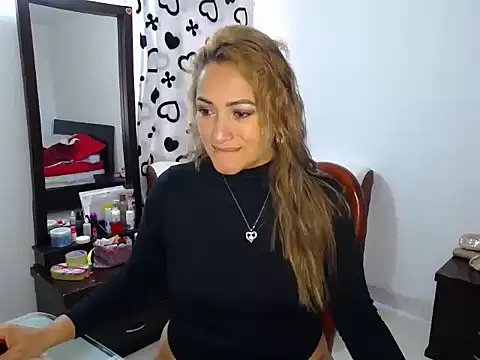 Snapshot of ximenaxcite19 chatting on 12-14-25, 01:27 ximenaxcite19 online show from 12-14-25, 01:27