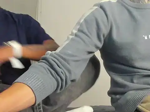 Snapshot of _Camilo_Rodriguez_ chatting on 12-18-25, 04:29 Camilo Rodriguez online show from 12-18-25, 04:29