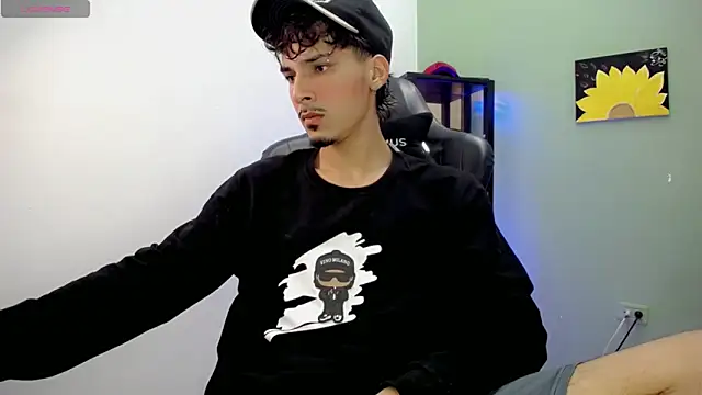 Snapshot of Yankeee_ chatting on 12-05-25, 03:48 Yankeee online show from 12-05-25, 03:48