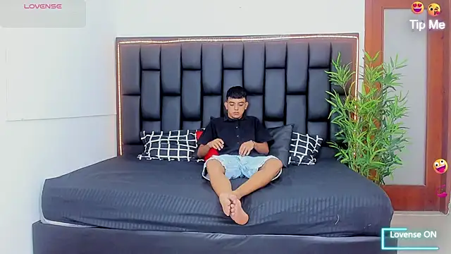 Crazy porkys online show from 04-21-26, 06:55