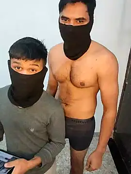 Snapshot of Amit22122 chatting on 12-17-25, 12:55 Amit22122 online show from 12-17-25, 12:55