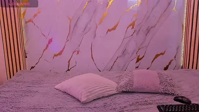 Dakota ferreti  online show from 04-23-26, 03:25