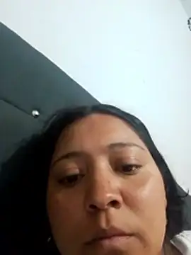 Snapshot of Renatta_Sweet chatting on 05-02-26, 12:59 Renatta Sweet online show from 05-02-26, 12:59