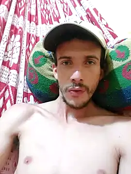 Snapshot of Surf_boy8 chatting on 12-04-25, 03:49 Surf boy8 online show from 12-04-25, 03:49