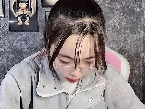 Snapshot of Aria5999 chatting on 11-30-25, 06:50 Aria5999 online show from 11-30-25, 06:50