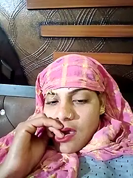 Snapshot of Janki_cute chatting on 12-02-25, 12:38 Janki cute online show from 12-02-25, 12:38