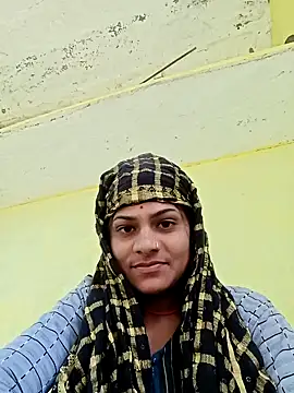 Snapshot of Janki_cute chatting on 12-21-25, 07:48 Janki cute online show from 12-21-25, 07:48