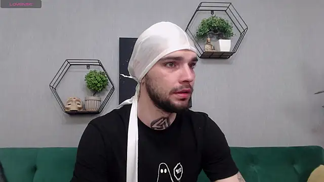 KaneHunter online show from 04-15-26, 05:42