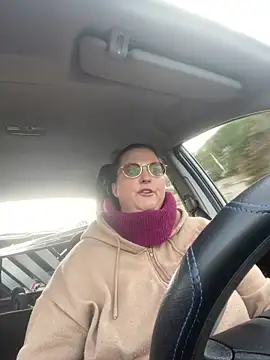 bea french curvy online show from 02-12-26, 12:55