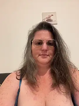 bea french curvy online show from 04-25-26, 09:23