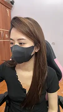 Snapshot of Lunamoon68 chatting on 04-25-26, 04:04 Lunamoon68 online show from 04-25-26, 04:04