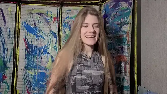 Adell Love online show from 04-25-26, 03:09